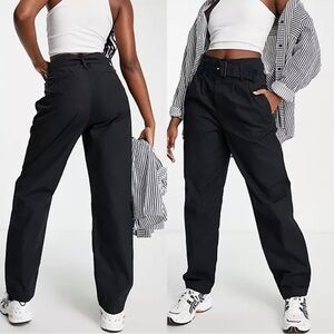 LEVI’S Premium Tailor High Loose Tapered Soft Structure in Black Sz 28